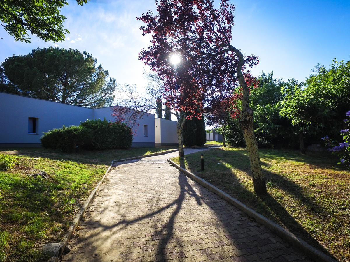 Village Vacances Passion La Buissiere Labeaume Exterior photo