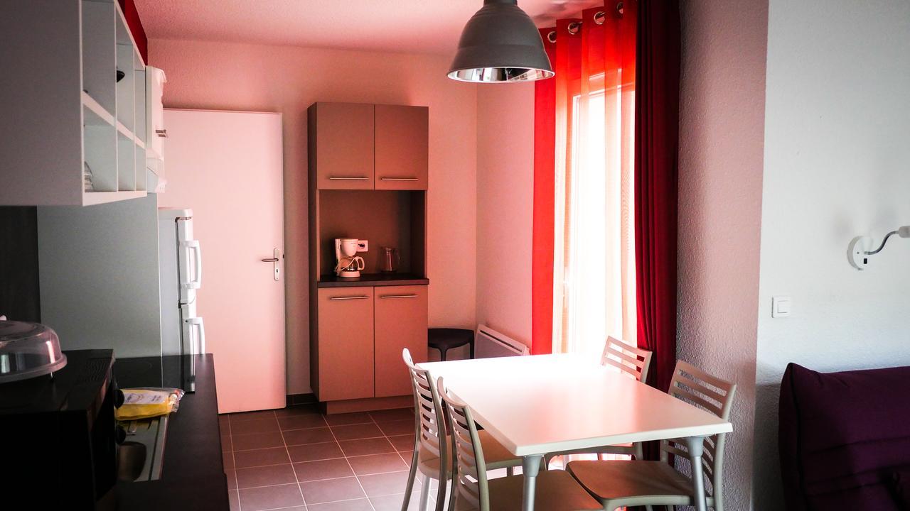Village Vacances Passion La Buissiere Labeaume Exterior photo